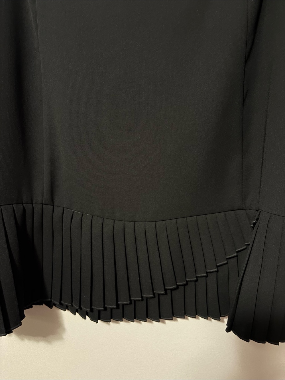 Cartise Mini Skirt Black Asymmetrical Pleated Hemline - Picture 3 of 7